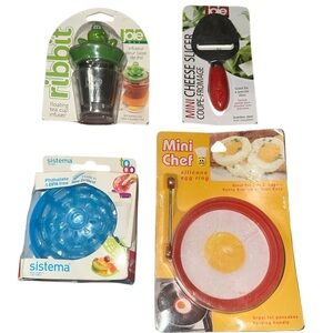 Assorted Kitchen items  Lot of 4